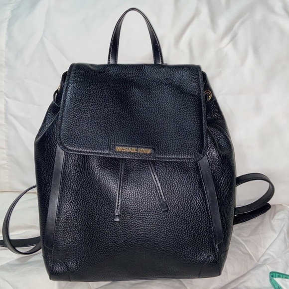RARE Like new Michael Kors Ginger Drawstring Backpack Black - Picture 8 of 15